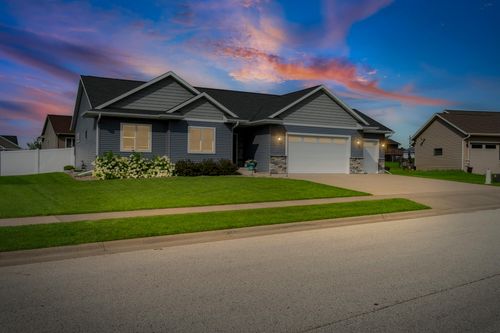 1514 Oakley Ln, Holmen, WI, 54636-2100 | Card Image
