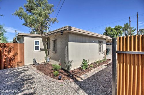 2761 N Dodge Blvd, Tucson, AZ, 85716-2317 | Card Image