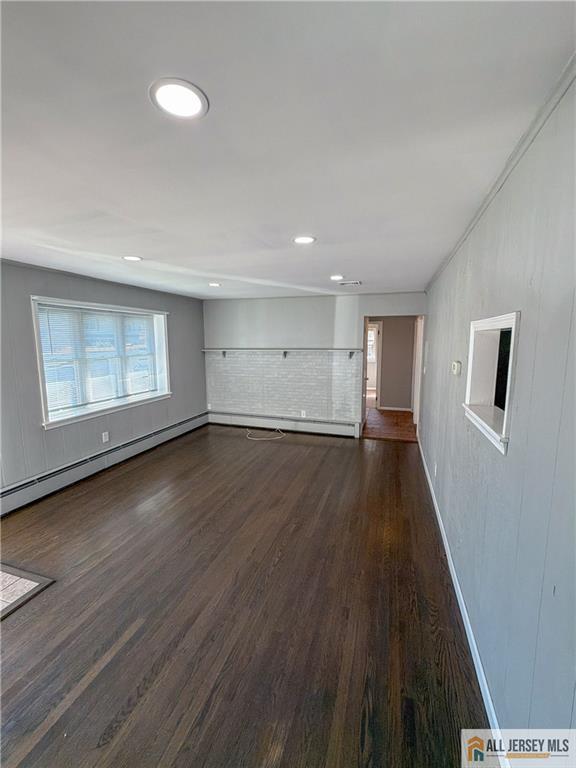 Residential Lease in Hazlet