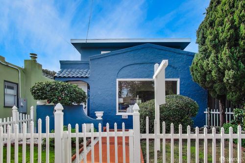 2304 Edwards St, Berkeley, CA, 94702-2124 | Card Image