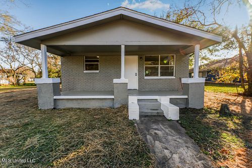 4718 Jackson Ave, Moss Point, MS, 39563-4337 | Card Image