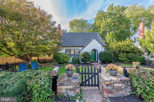 222 Locust St, WARRENTON, VA, 20186-3519 | Card Image