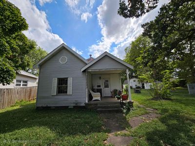 817 N 10th Street, House other with 3 bedrooms, 1 bathrooms and null parking in Vincennes IN | Image 1