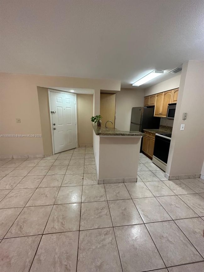 APT-4204 - 2846 S University Dr, Condo with 1 bedrooms, 1 bathrooms and null parking in Davie FL | Image 7