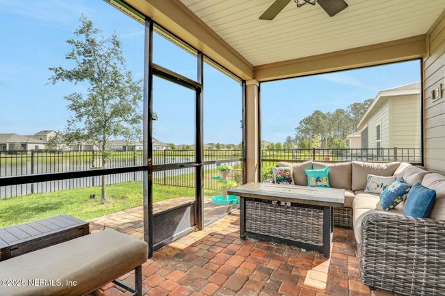 3922 Cloverdale Ct, House other with 3 bedrooms, 2 bathrooms and null parking in MIDDLEBURG FL | Image 35