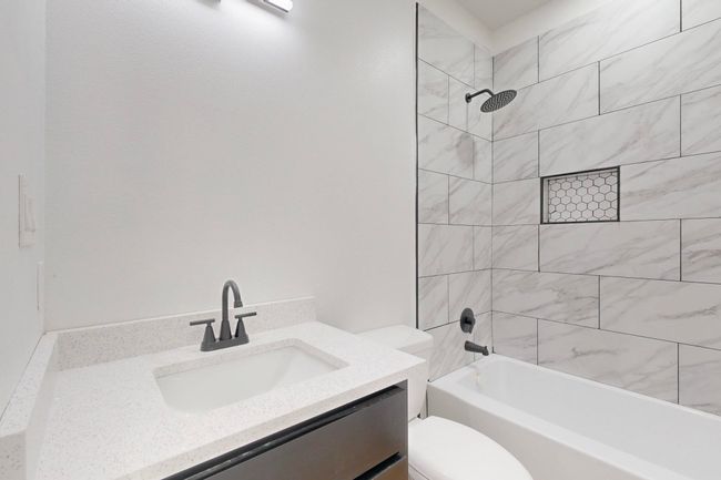 911 E Calhoun St, House other with 3 bedrooms, 2 bathrooms and null parking in Rice TX | Image 13