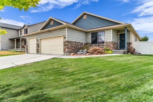 915 N Opal Ln, Tooele, UT, 84074-5508 | Card Image