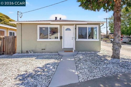 1402 25th St, Richmond, CA, 94806-4512 | Card Image