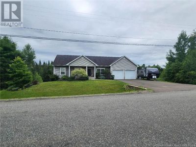 128 Eaglewood Dr, House other with 4 bedrooms, 3 bathrooms and null parking in Hanwell NB | Image 1