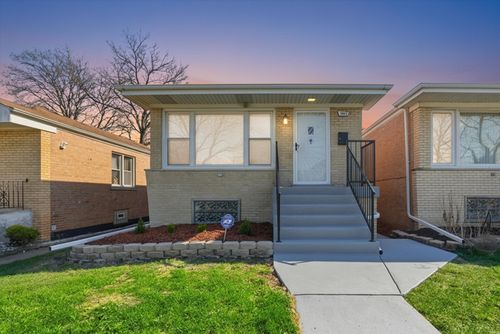 2811 W 82nd St, Chicago, IL, 60652-2701 | Card Image