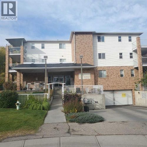165 Manora Pl Ne, Calgary, AB, T2A7X5 | Card Image