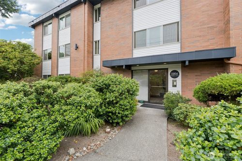 apt-203-1964 26th Ave W, Seattle, WA, 98199-4150 | Card Image