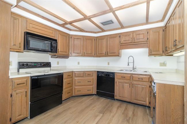 1424 Mt Laurel Dr, House other with 4 bedrooms, 3 bathrooms and null parking in Winter Springs FL | Image 4