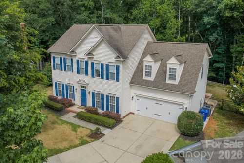 13405 Honeytree Ln, Pineville, NC, 28134-9136 | Card Image