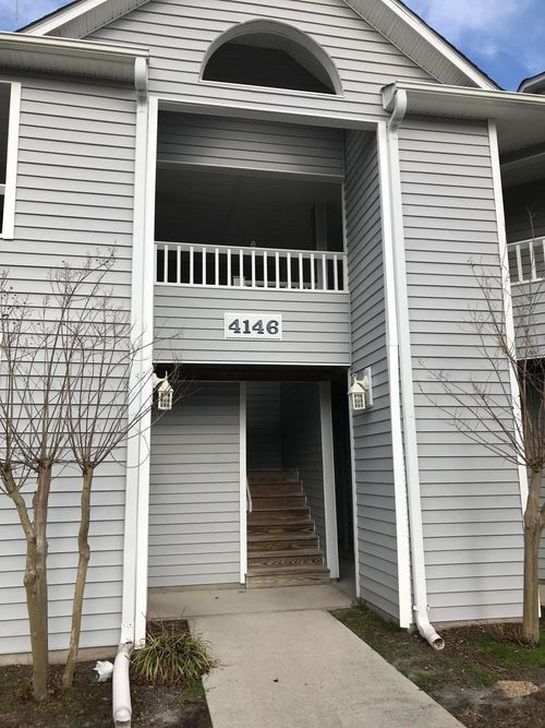 202-4146 Breezewood Dr, Wilmington, NC, 28412-2553 | Card Image