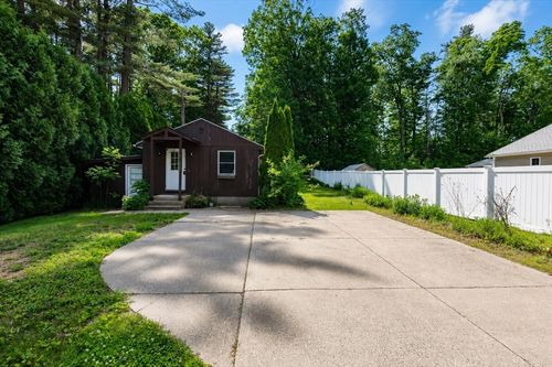 603 Alden St, Ludlow, MA, 01056-1614 | Card Image