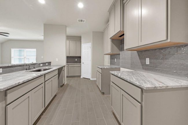 26400 Cooperstown Way, House other with 3 bedrooms, 2 bathrooms and 2 parking in Splendora TX | Image 10