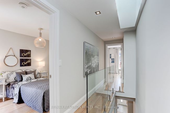 14 Marion St, House attached with 3 bedrooms, 3 bathrooms and null parking in Toronto ON | Image 25