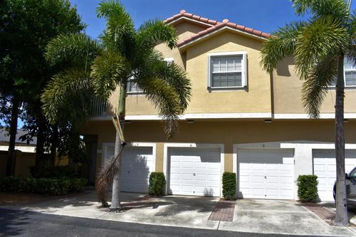 apt-a-102 Lighthouse Cir, Tequesta, FL, 33469-4701 | Card Image