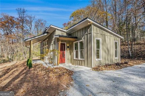 1806 Pinnacle Dr, Clayton, GA, 30525-4381 | Card Image