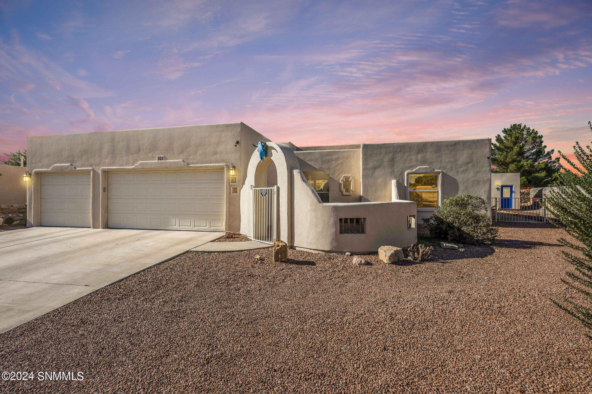 Cedardale Loop, Las Cruces, NM 88005