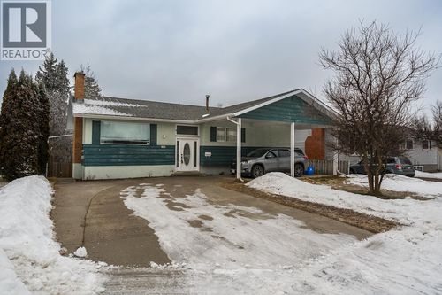 681 Vedder Cres, Prince George, BC, V2M3T1 | Card Image