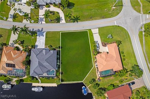 507 Madrid Blvd, PUNTA GORDA, FL, 33950-7852 | Card Image