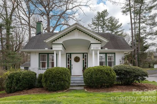 1126 4th Avenue W, Hendersonville, NC, 28739 | Card Image