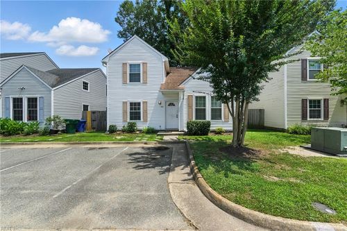 182 Old Bridge Rd, Newport News, VA, 23608-5049 | Card Image
