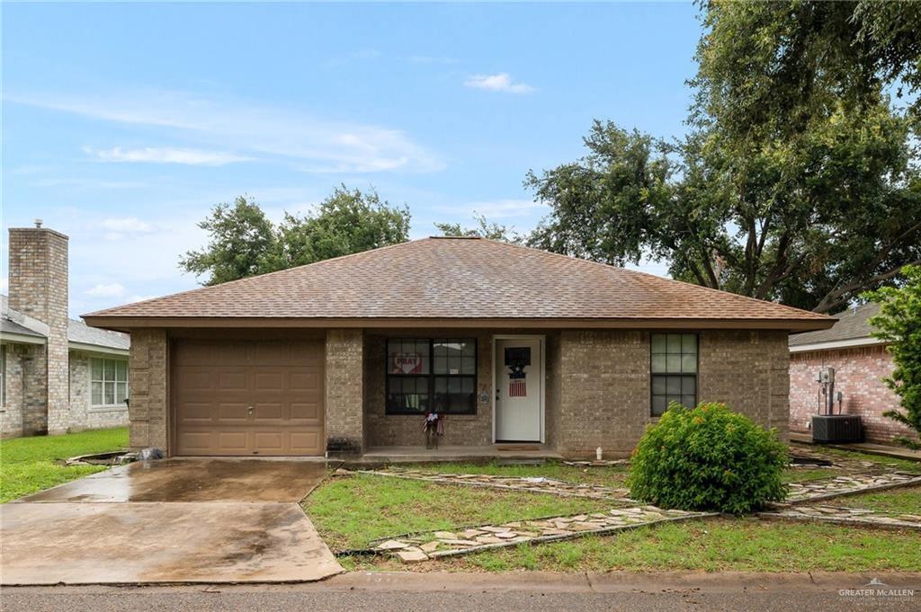 Gastel Cir, Mission, TX 78572