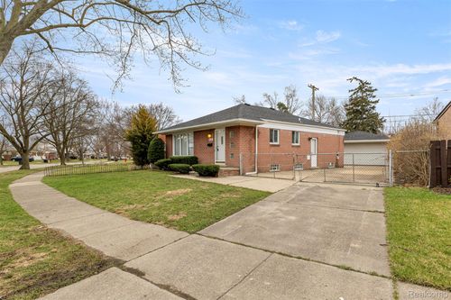 8316 Roosevelt St, Taylor, MI, 48180-2743 | Card Image