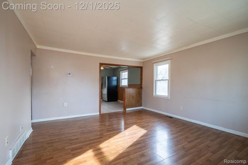 1479 Beatrice St, Westland, MI, 48186-4981 | Card Image