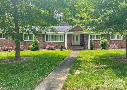 4742 Emory Ln, Charlotte, NC, 28211-3064 | Card Image