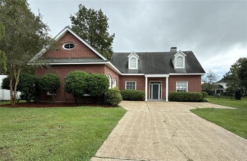 57 Fairway Oaks Dr, New Orleans, LA, 70131-3339 | Card Image
