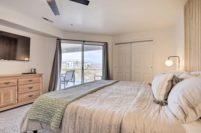 Primary Bedroom | Image 21
