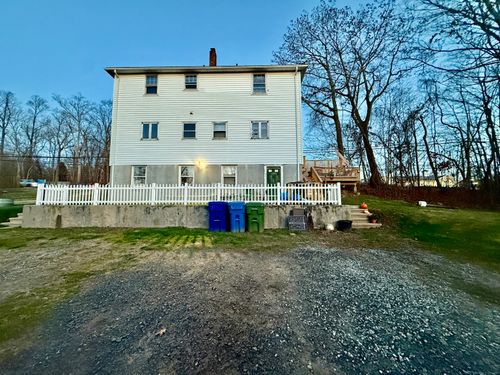 141 E High St, East Hampton, CT, 06424-1573 | Card Image