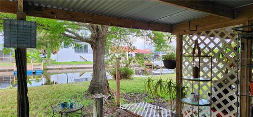 9831 Grace Dr, Port Richey, FL, 34668-3515 | Card Image