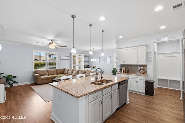 Kitchen | Image 6