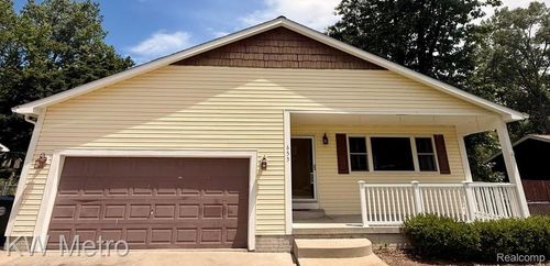 655 Sherry Dr, Lake Orion, MI, 48362-2865 | Card Image