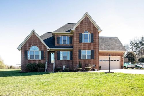 3190 Rosin Run, Sophia, NC, 27350-8393 | Card Image