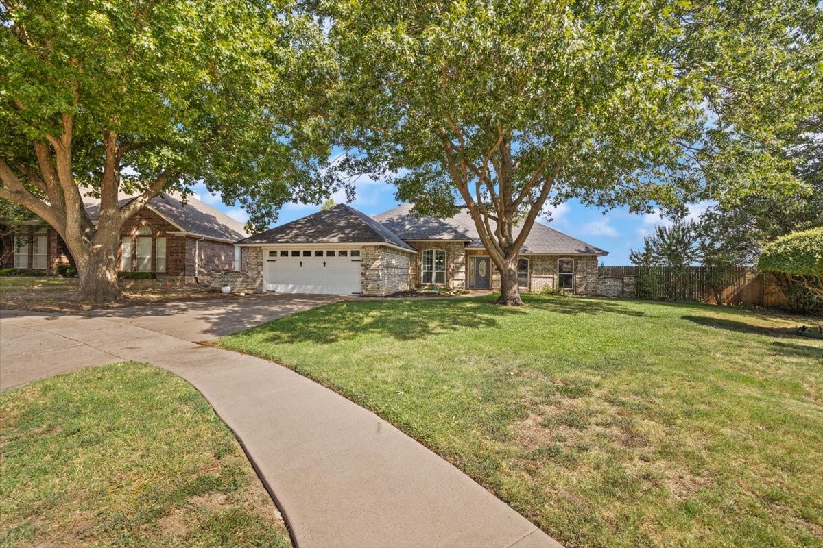 Residential in Benbrook 3