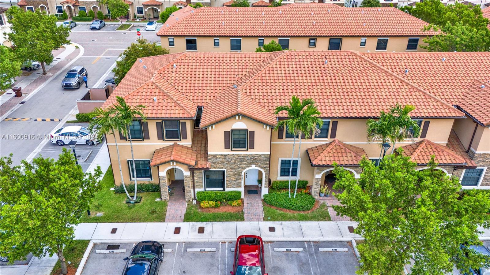 33rd Ave, Hialeah, FL 33018