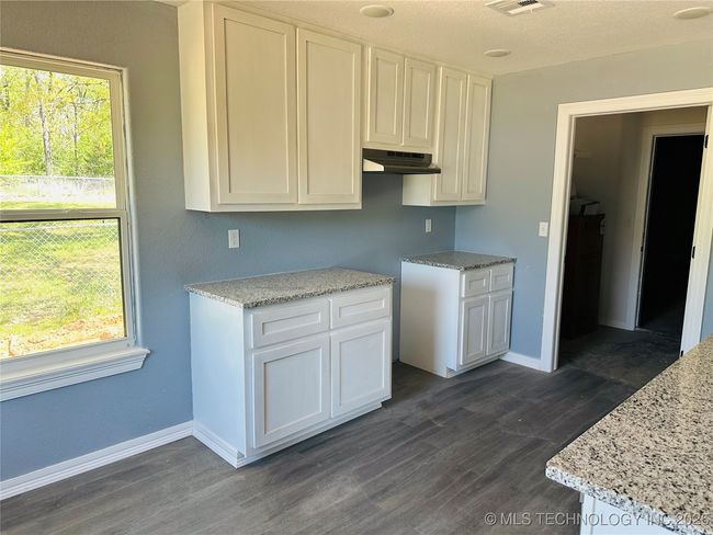 1004 S Gore St, House other with 3 bedrooms, 2 bathrooms and null parking in Muldrow OK | Image 6