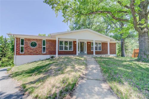 1219 Blairshire Dr, Ballwin, MO, 63011-4347 | Card Image