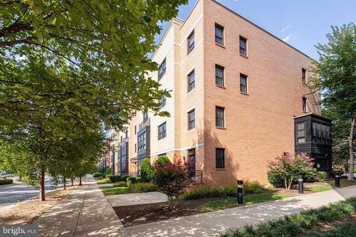 1903 Richmond Hwy, ALEXANDRIA, VA, 22301-1090 | Card Image
