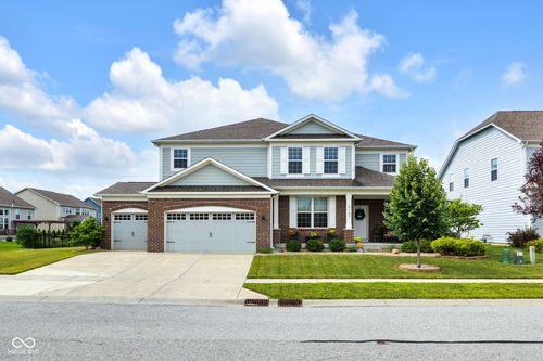 6137 Hardwick Dr, Whitestown, IN, 46075-4483 | Card Image