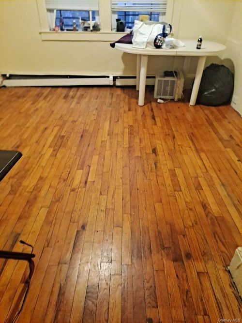 86 William St, Newburgh, NY, 12550-5507 | Card Image