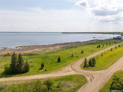 860 Lakeshore Drive, Meota, SK, S0M1X0 | Card Image