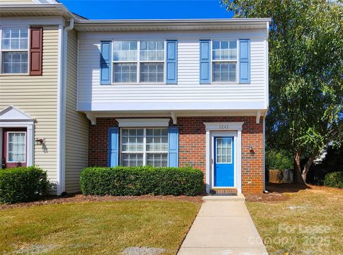 3242 Mannington Dr, Charlotte, NC, 28270-2270 | Card Image