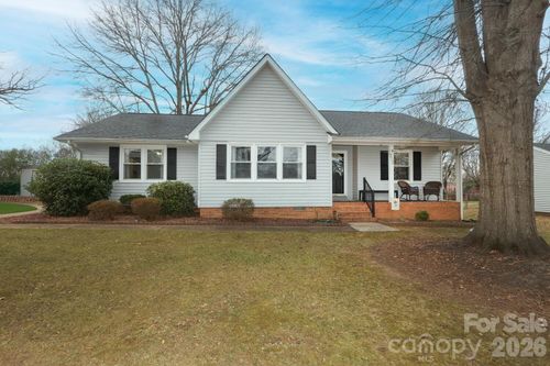 210 King George Ln, Gastonia, NC, 28056-9227 | Card Image